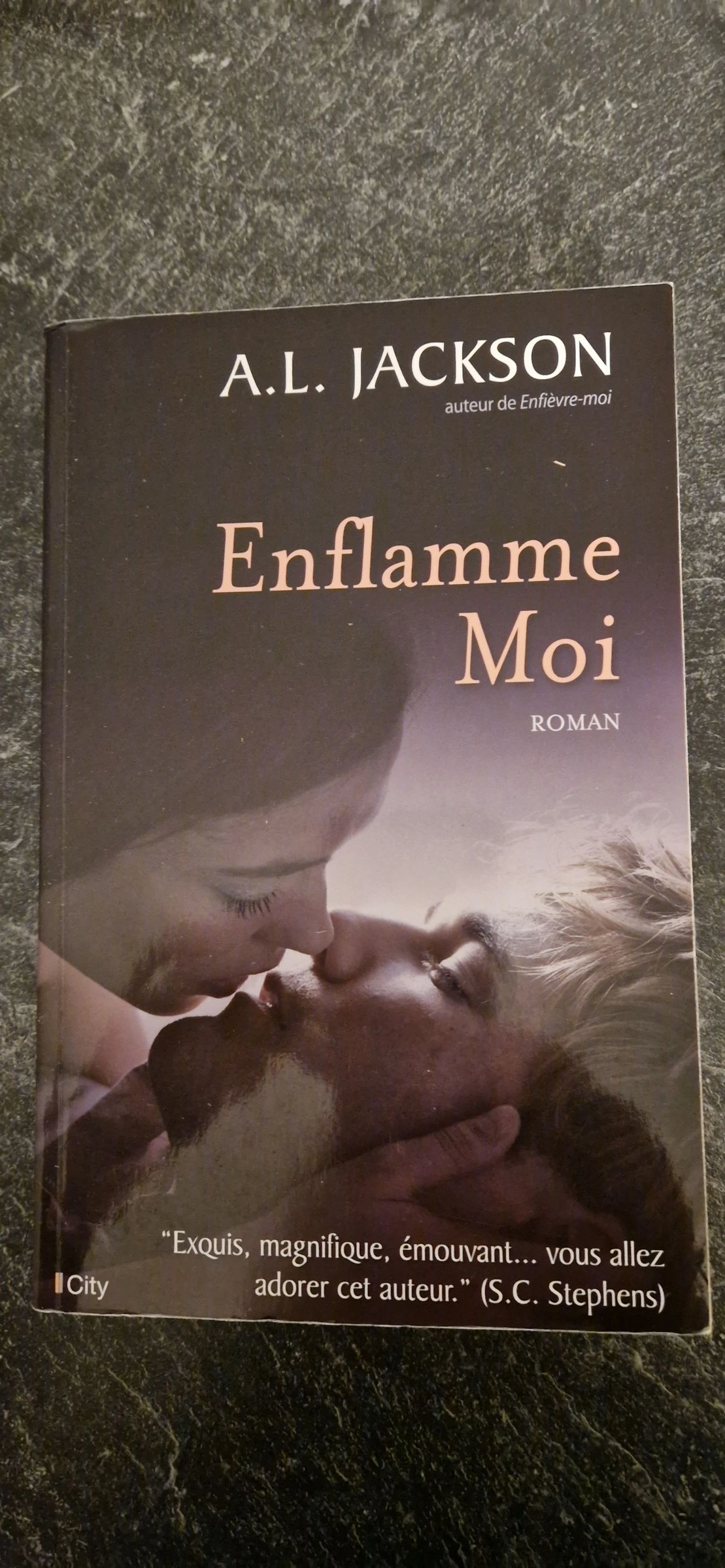 Lote de 2 volumes Enflamme-moi – photo 4